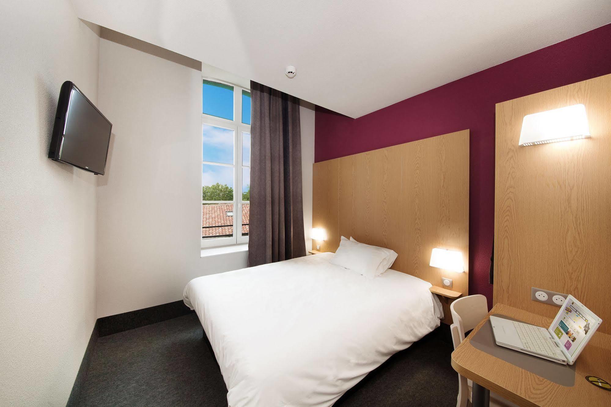 Castres Centre Gambetta Hotel 2*